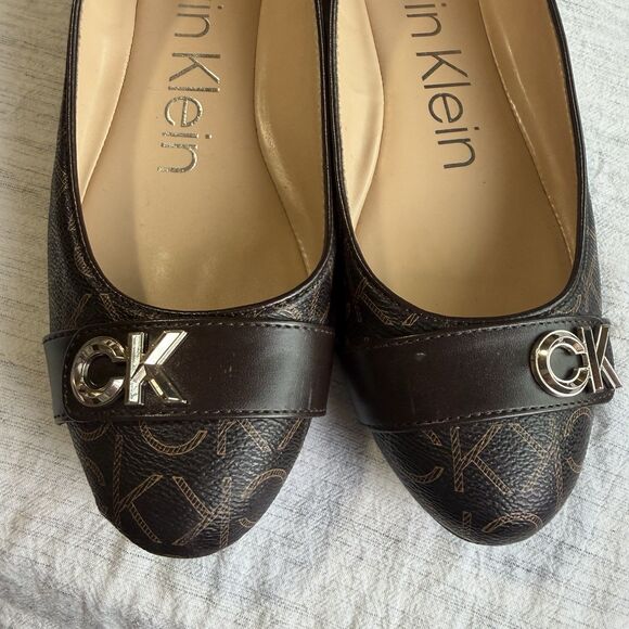 Calvin Klein Brown Lisa Ballet Flats Size 9 Monogram CK Print Faux Leather - Picture 2 of 16